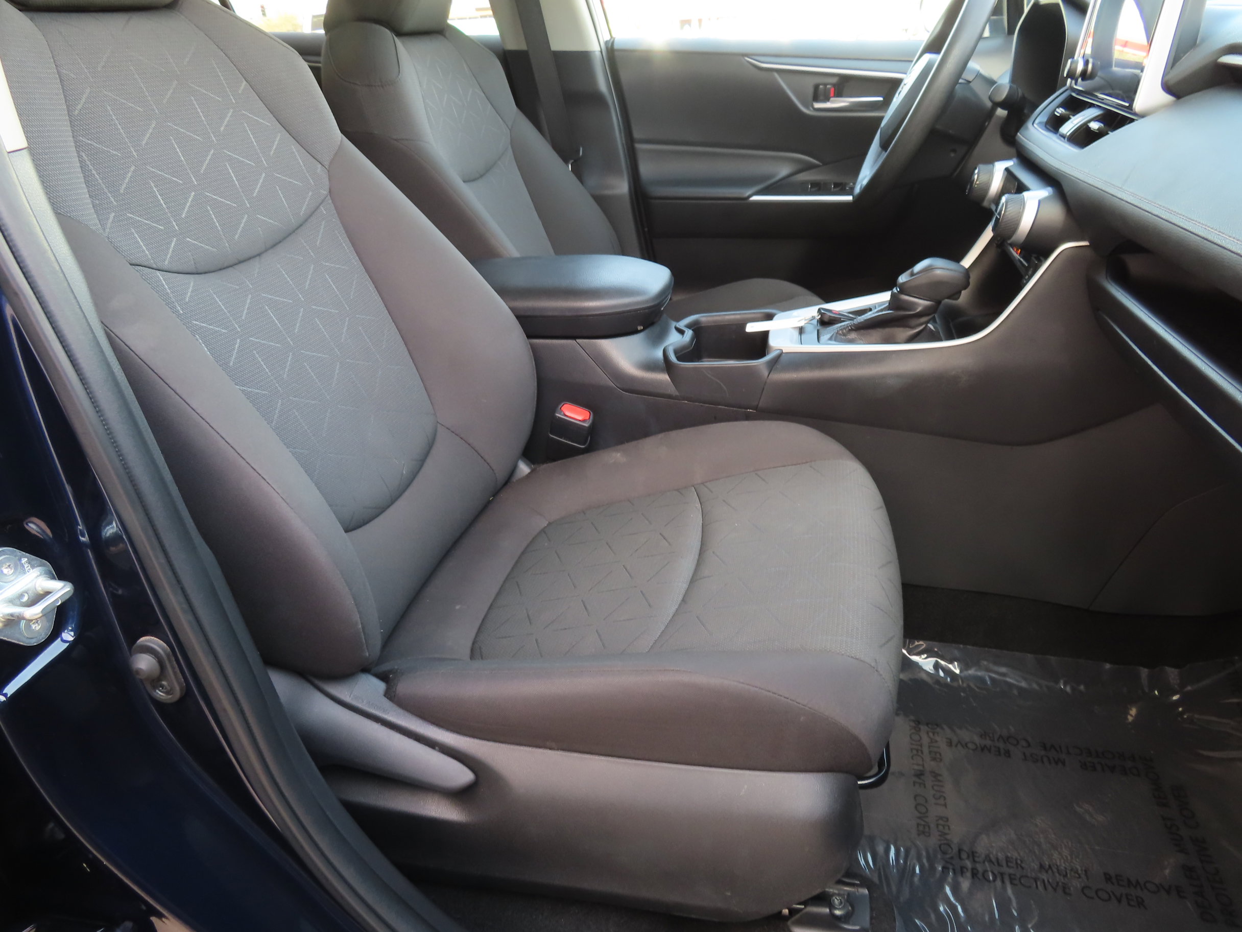 Used 2024 Toyota RAV4 XLE FWD image 15