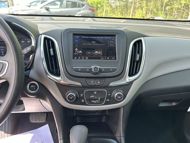 Used 2024 Chevrolet Equinox LS AWD/4WD image 14