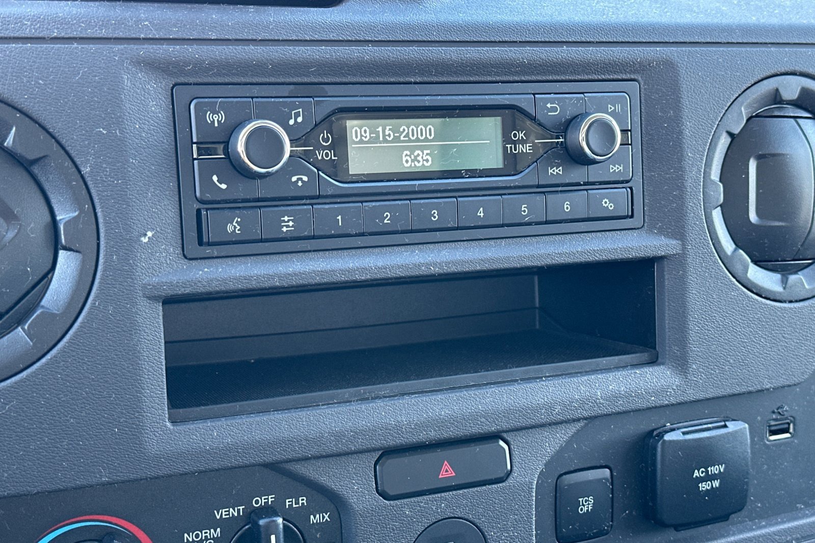 New 2025 Ford E-350 and Econoline 350 Super Duty w/ Power Equipment Group image 25