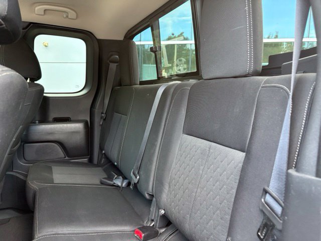 Used 2018 Nissan Titan SV AWD/4WD image 28