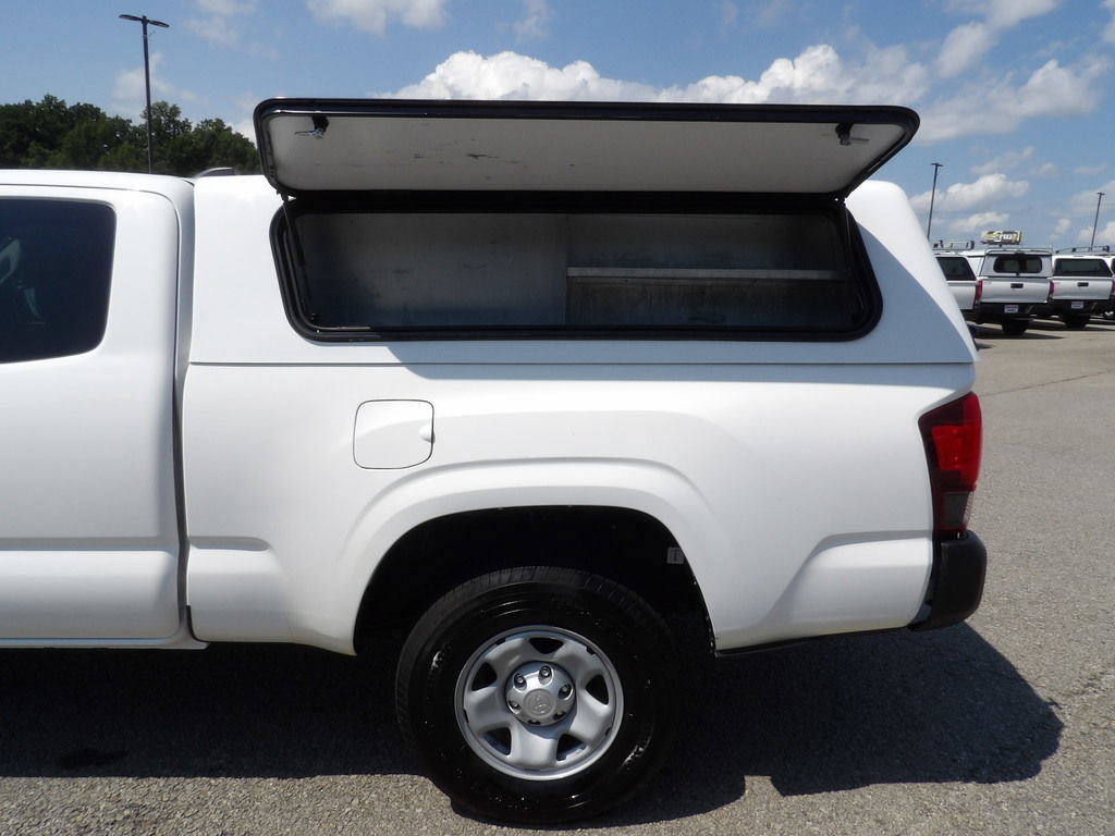 Used 2023 Toyota Tacoma SR RWD image 40