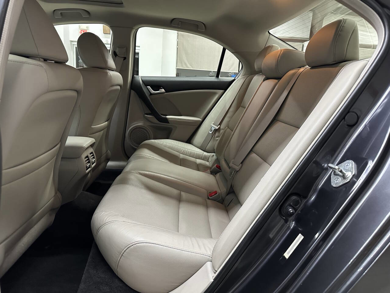 Used 2014 Acura TSX Base 4dr Sedan image 12