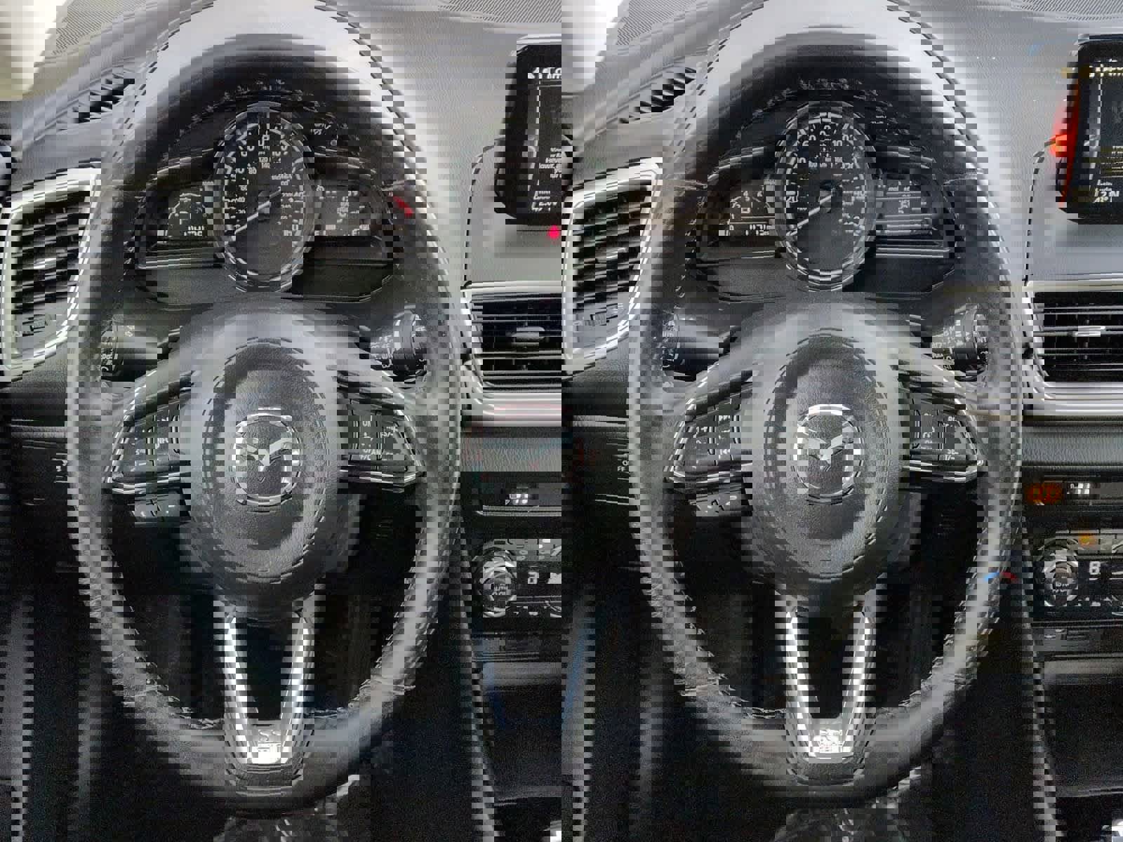 Used 2017 MAZDA MAZDA3 Touring image 25