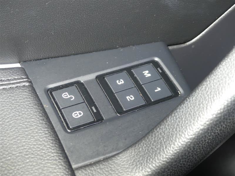 Used 2019 Jaguar F-PACE Premium AWD/4WD image 21