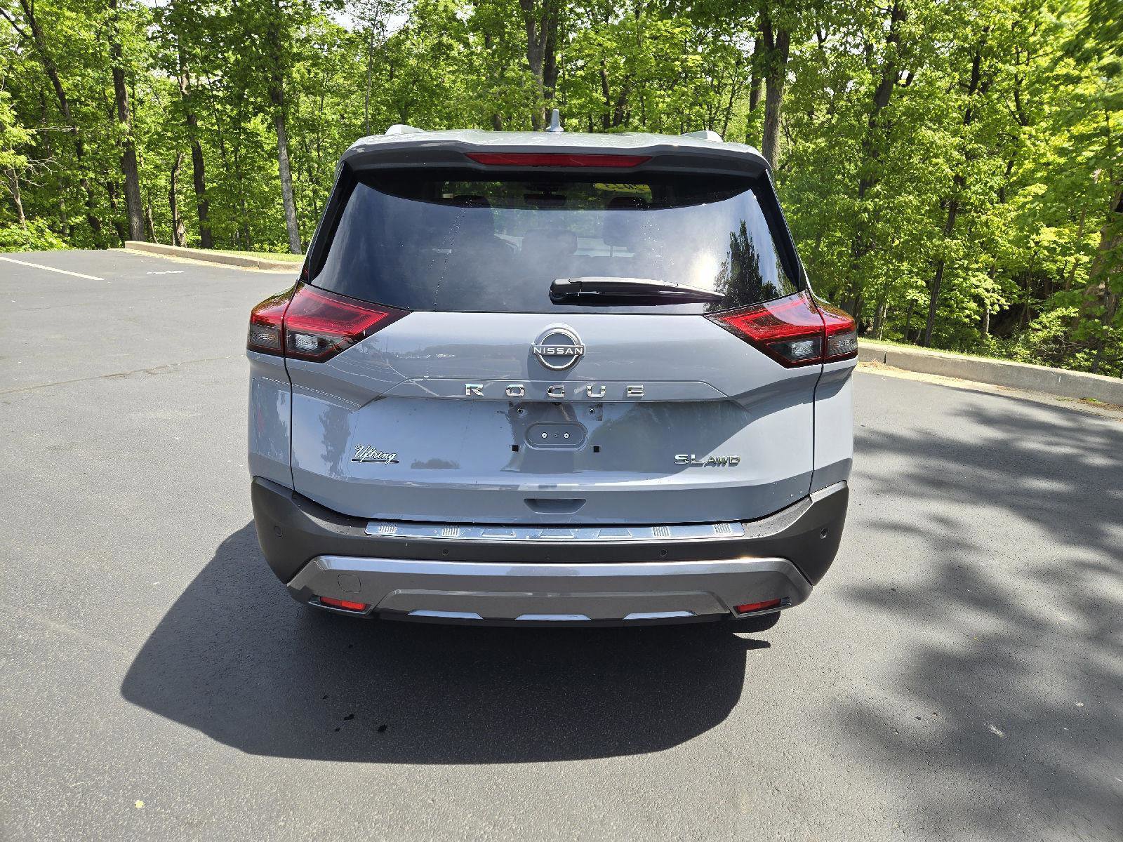 Used 2023 Nissan Rogue SL w/ SL Premium Package AWD/4WD image 8