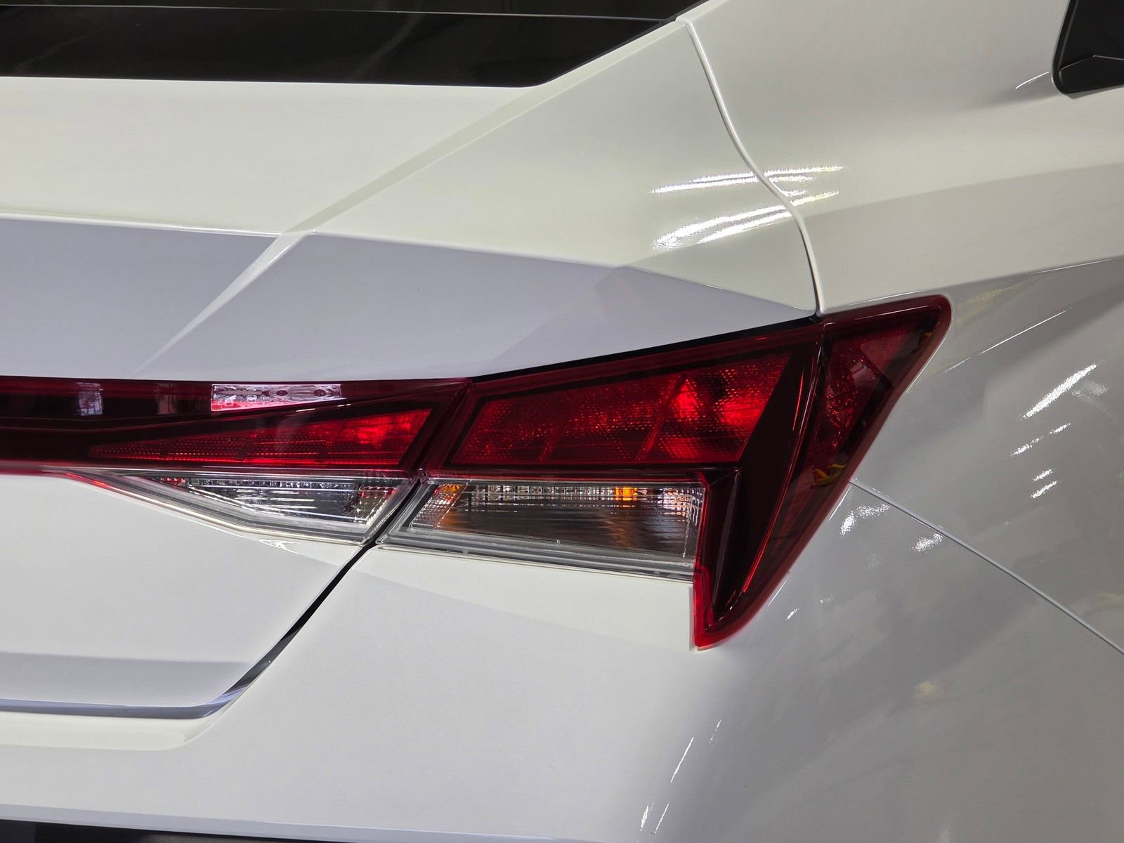 Used 2026 Hyundai Elantra SE image 12