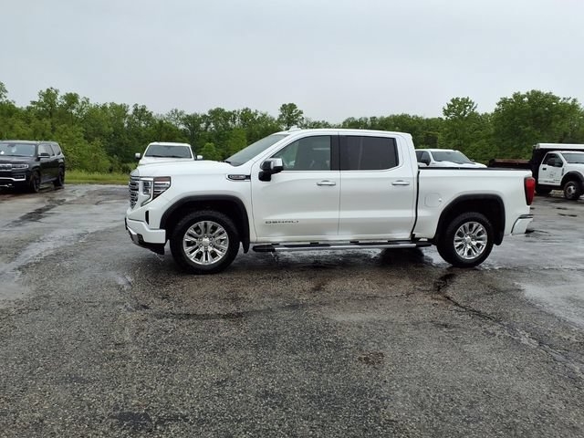 Used 2024 GMC Sierra 1500 Denali w/ Technology Package AWD/4WD image 42