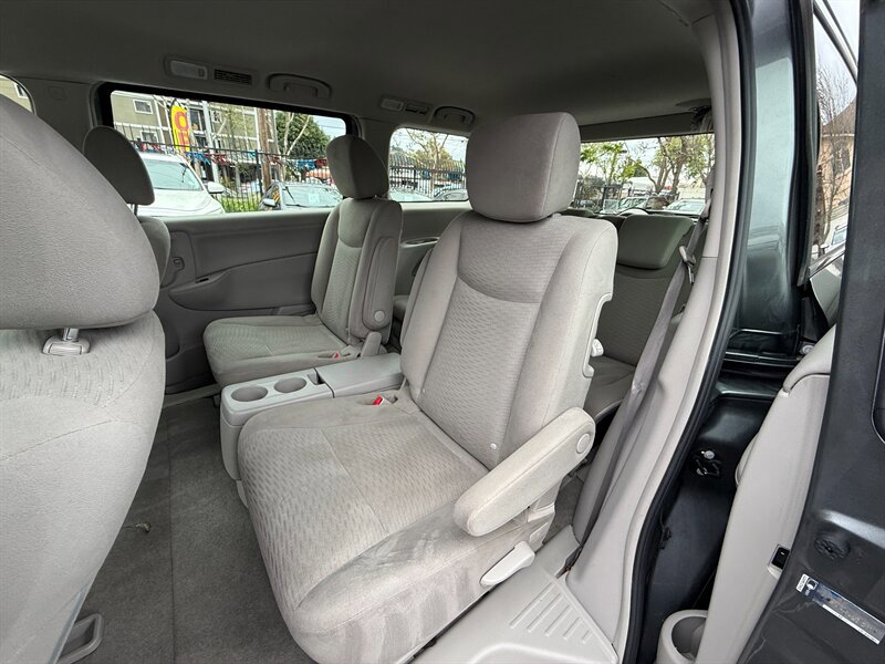 Used 2016 Nissan Quest S image 20