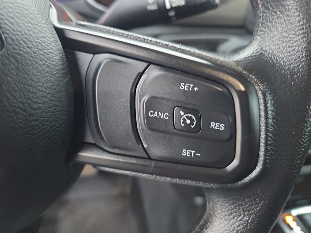 Used 2020 Jeep Gladiator Sport image 19