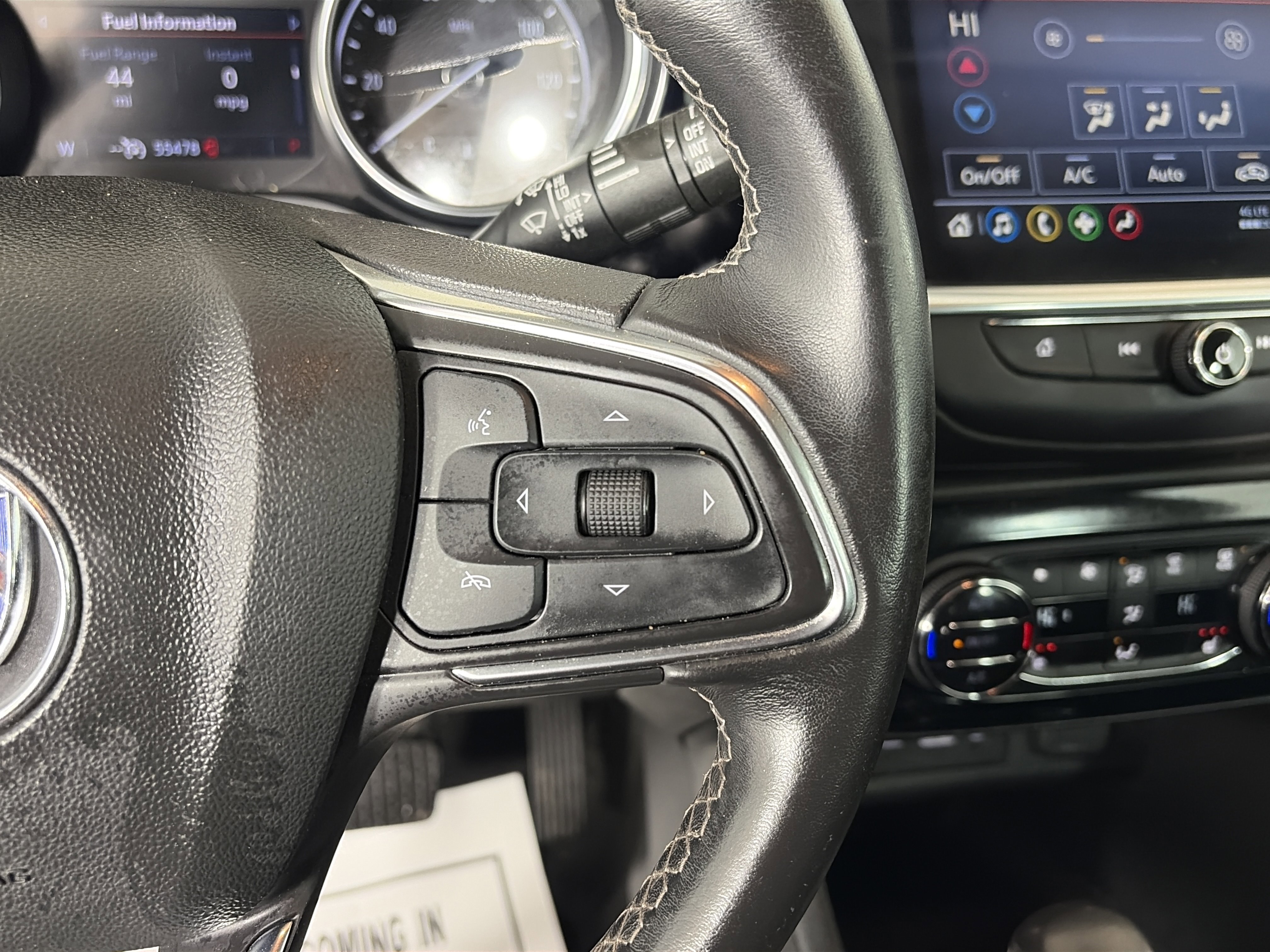 Used 2021 Buick Encore GX Select w/ Sport Touring Package image 30