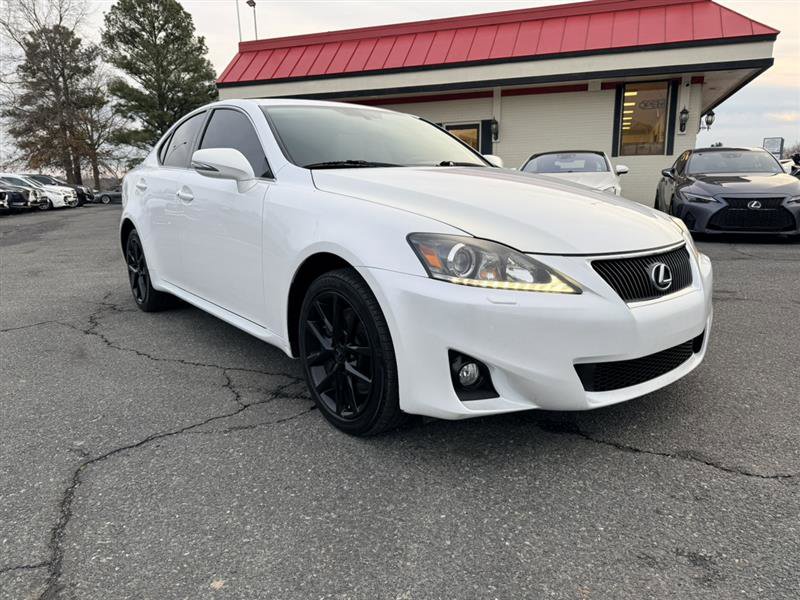 Used 2011 Lexus IS 350 AWD w/ Luxury Plus Value Edition image 3