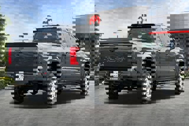 Used 2025 Toyota Tacoma SR5 image 4