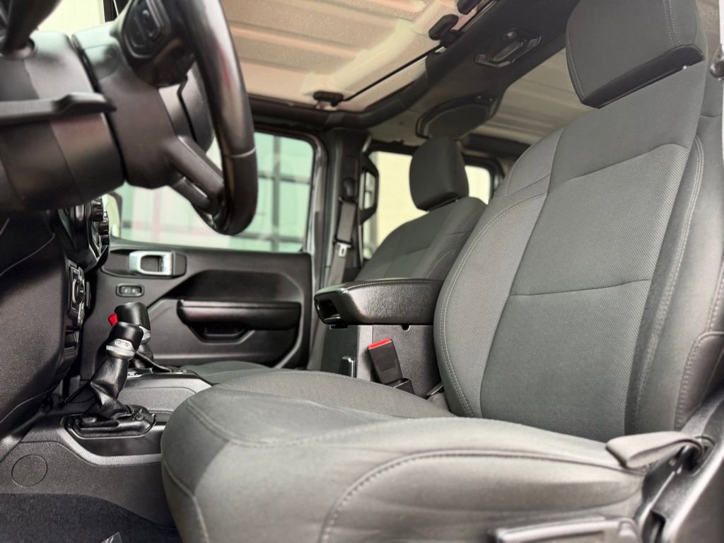 Used 2021 Jeep Gladiator Sport image 10