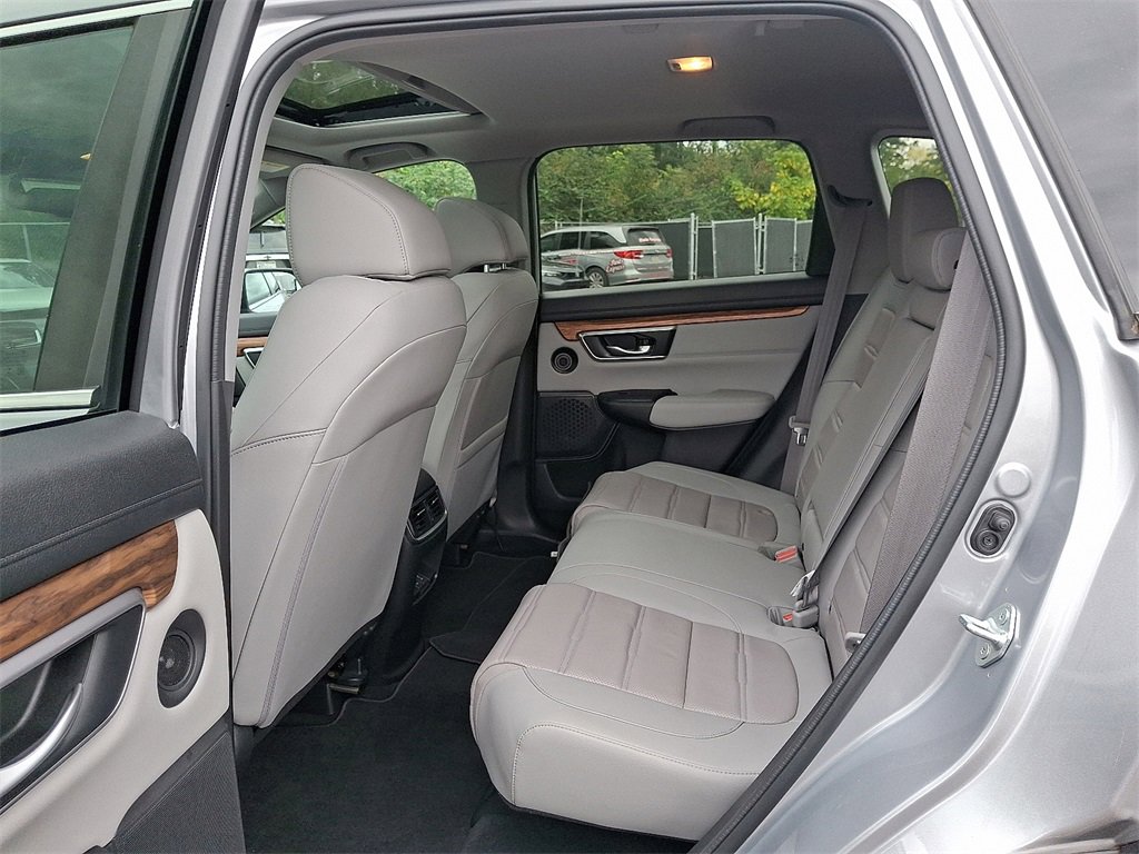 Used 2022 Honda CR-V Touring image 11