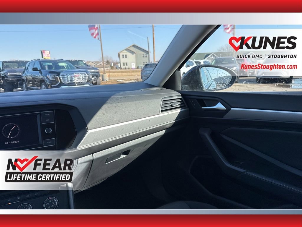 Used 2024 Volkswagen Jetta S image 39