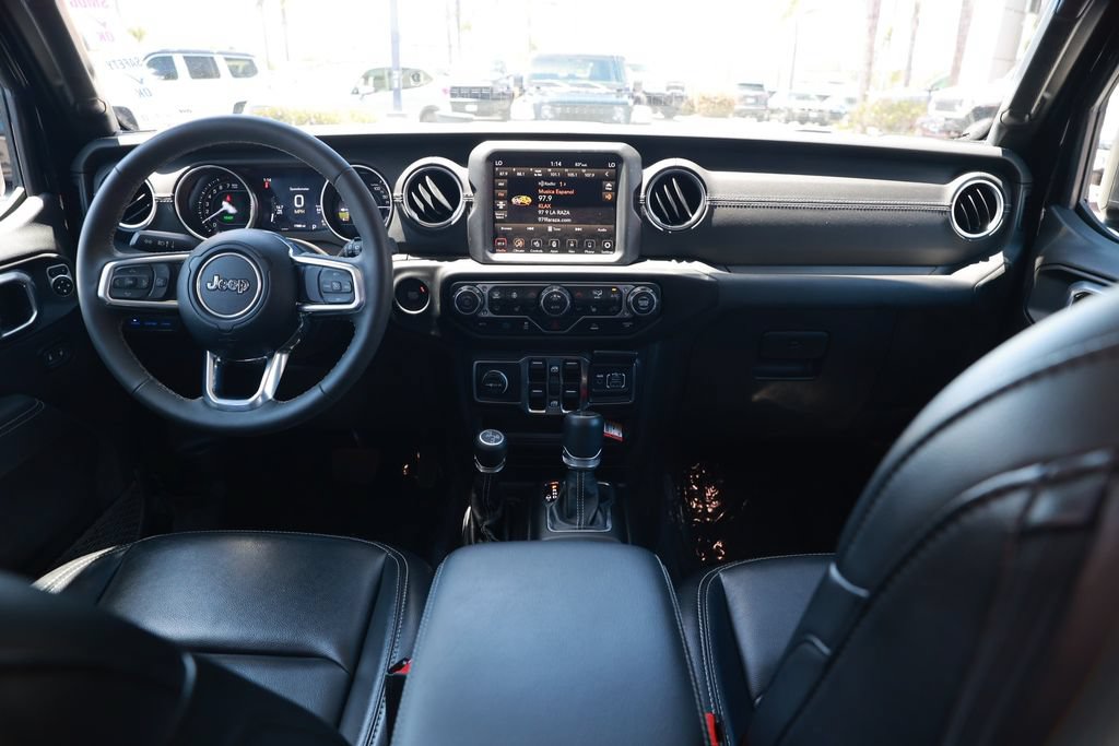 Used 2023 Jeep Wrangler Unlimited Sahara w/ Cold Weather Group AWD/4WD image 30