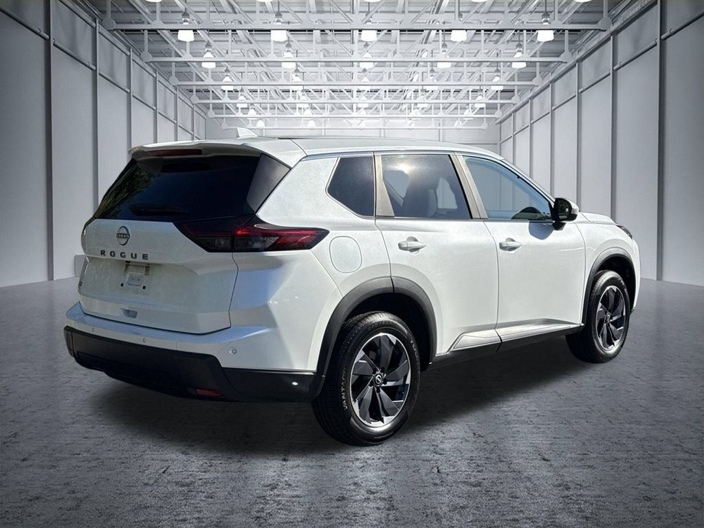Certified 2025 Nissan Rogue SV FWD image 9
