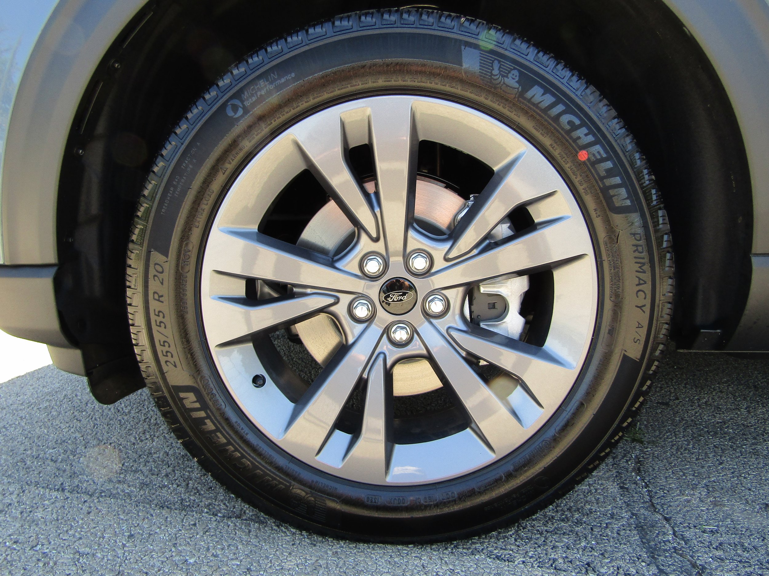 New 2026 Ford Explorer Active w/ Active Comfort Package AWD/4WD image 9