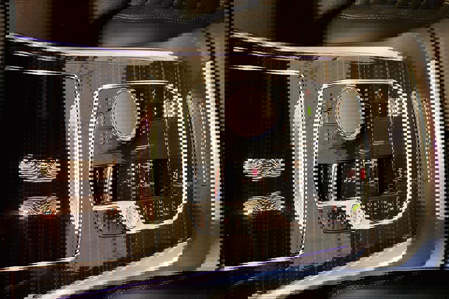 Used 2024 BMW X5 xDrive50e image 15