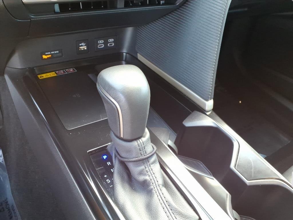 Used 2025 Toyota Camry SE w/ Convenience Package image 23