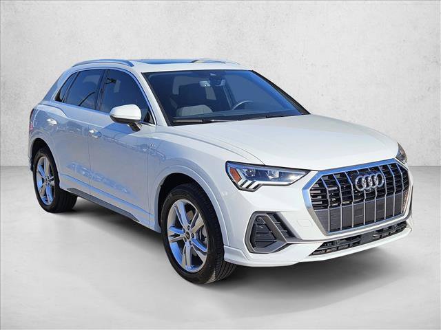 Certified 2024 Audi Q3 2.0T Premium Plus w/ Premium Plus Package AWD/4WD image 3