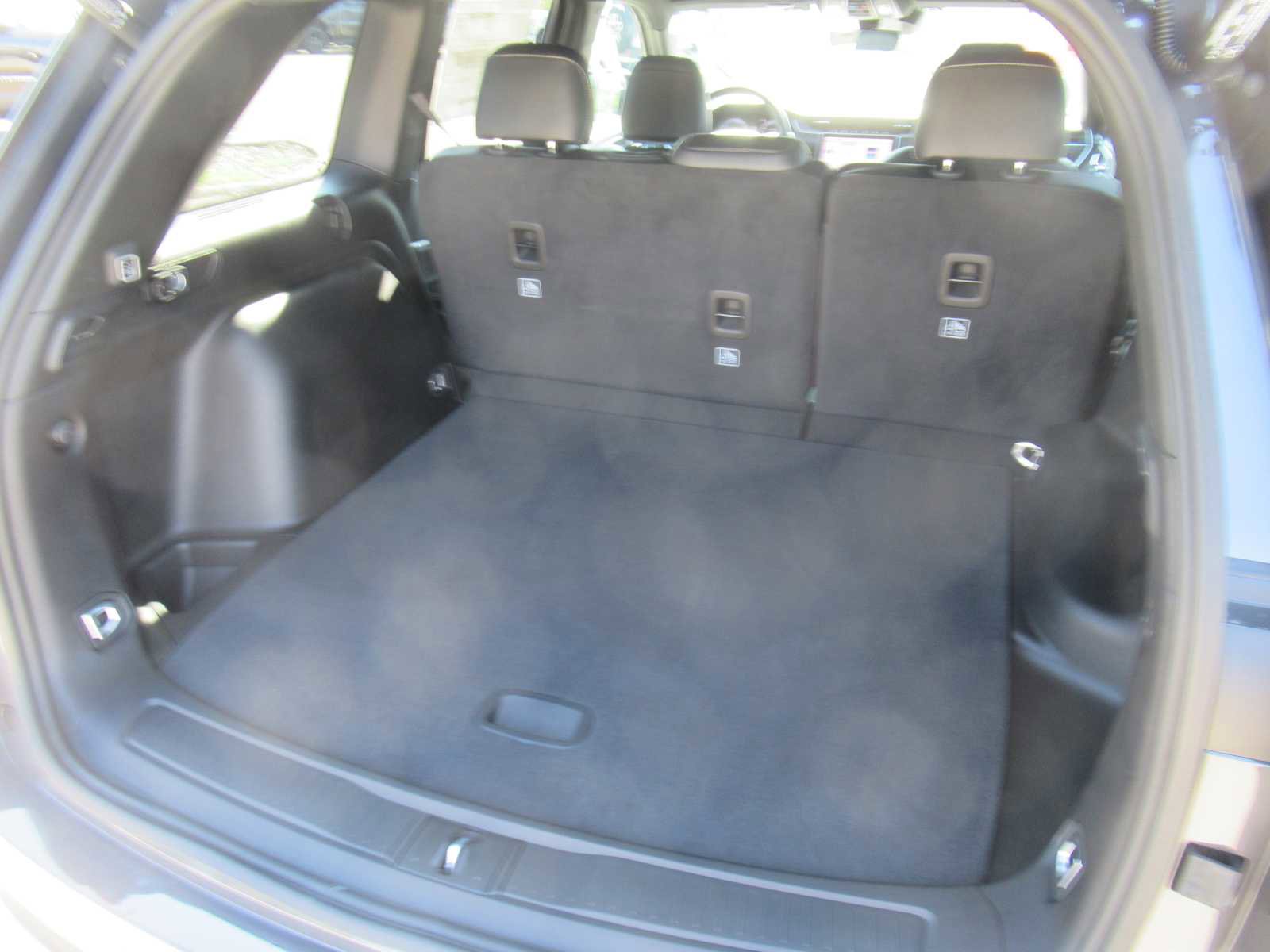 New 2025 Jeep Grand Cherokee Limited w/ Trailer Tow Package image 5