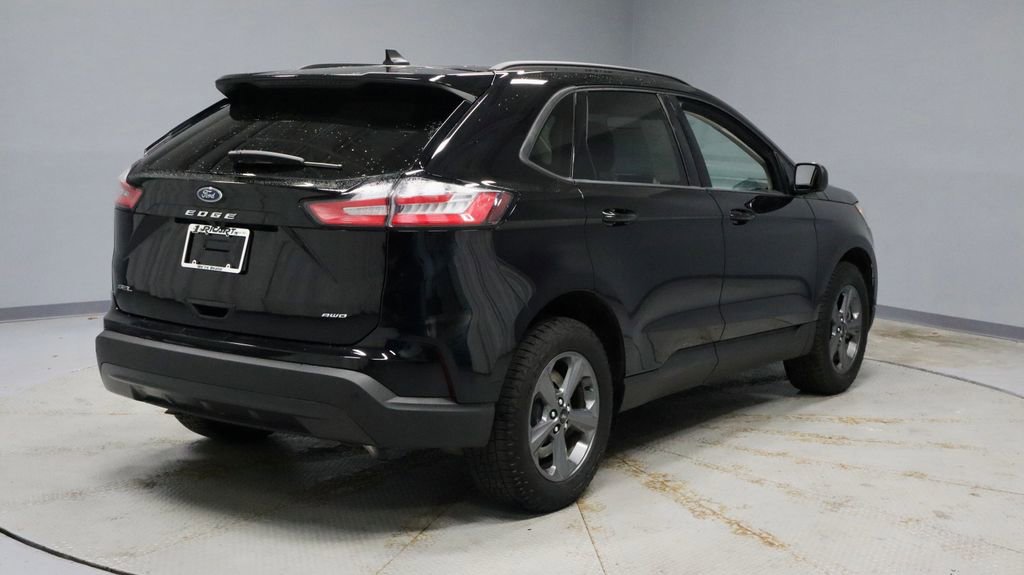 Certified 2024 Ford Edge SEL w/ Sport Appearance Package AWD/4WD image 11