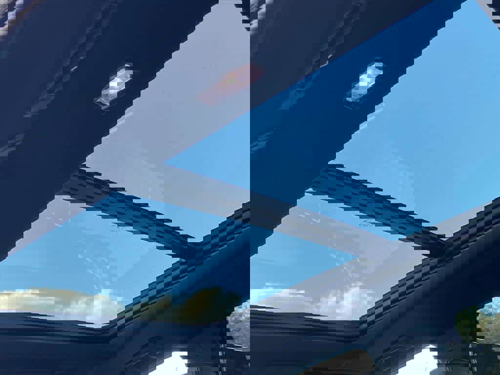 Used 2021 GMC Yukon XL Denali w/ LPO, Illumination Package image 25