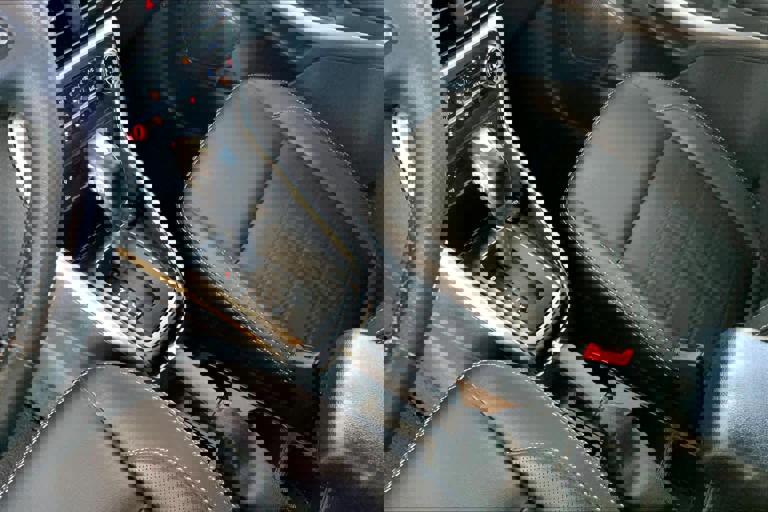 Used 2020 Ford EcoSport Titanium image 17