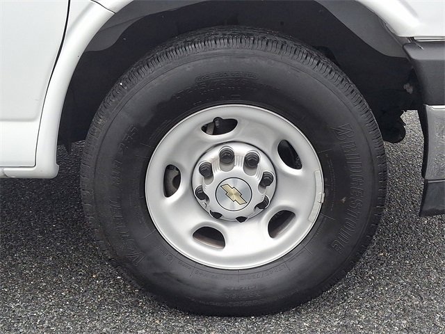 Certified 2024 Chevrolet Express 2500 w/ Driver Convenience Package image 8