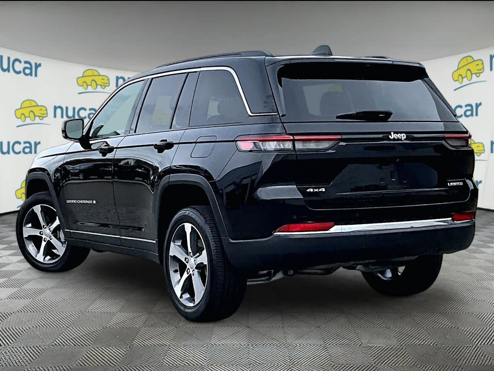 Used 2024 Jeep Grand Cherokee Limited w/ Luxury Tech Group II AWD/4WD image 4