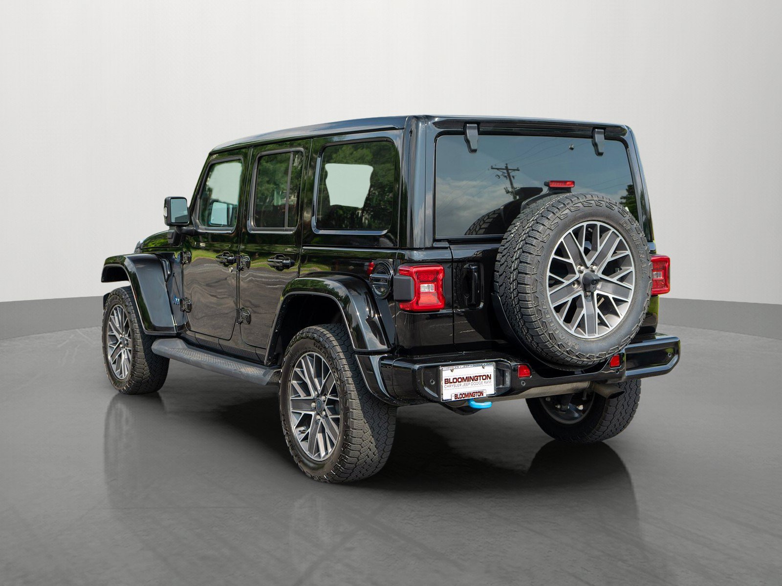 Used 2024 Jeep Wrangler High Altitude AWD/4WD image 5