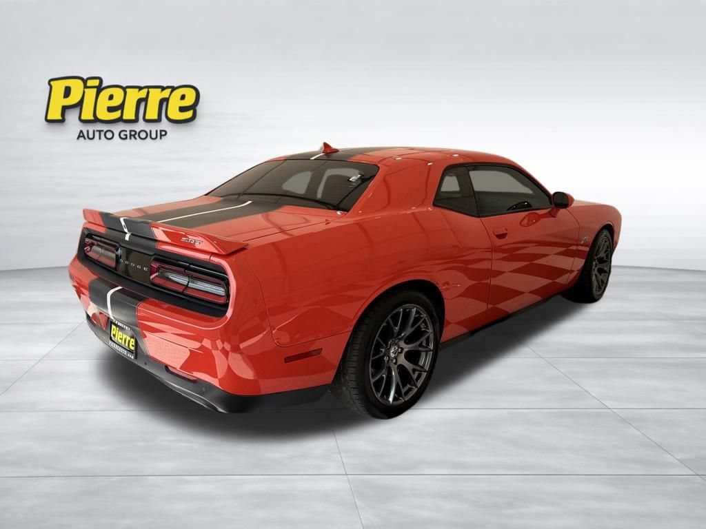 Used 2016 Dodge Challenger SRT w/ Technology Group RWD image 5