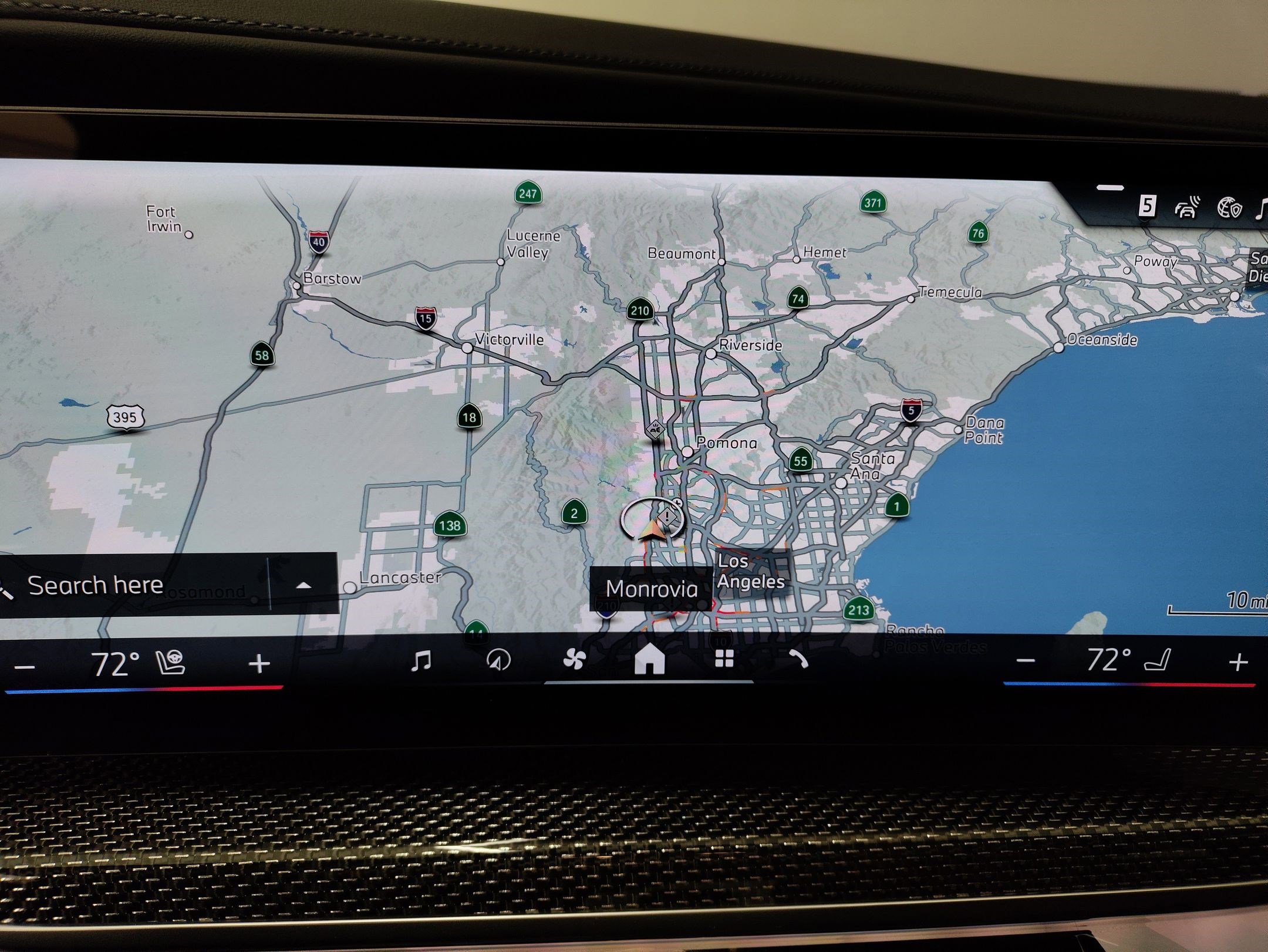 Used 2025 BMW i7 xDrive60 w/ Premium Package image 19
