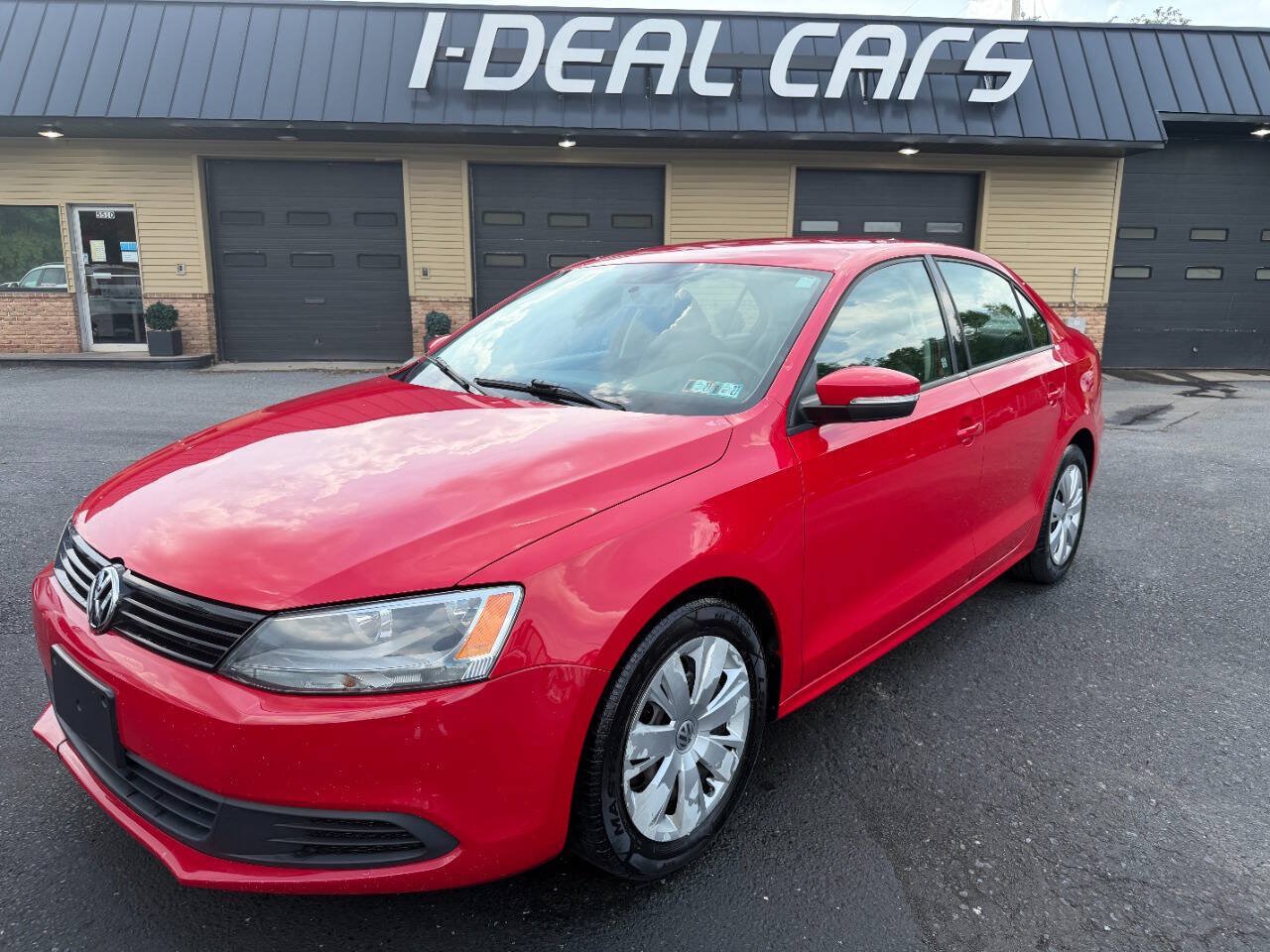 Used 2012 Volkswagen Jetta SE FWD image 1