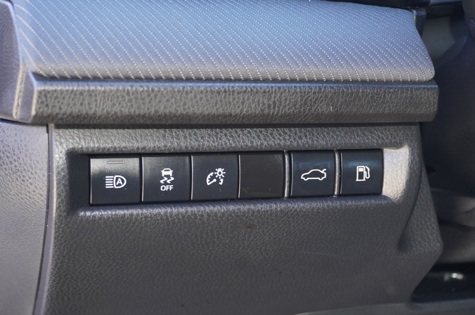 Certified 2025 Toyota Camry SE FWD image 12