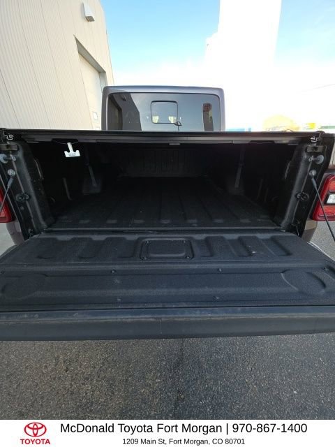 Used 2021 Jeep Gladiator Mojave image 18