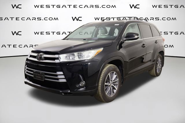 Used 2019 Toyota Highlander XLE image 1