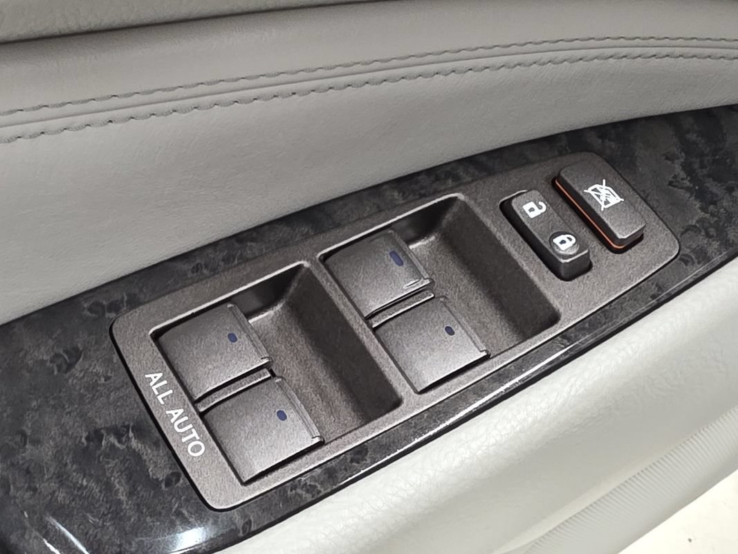 Used 2011 Lexus LS 460 L AWD/4WD image 25