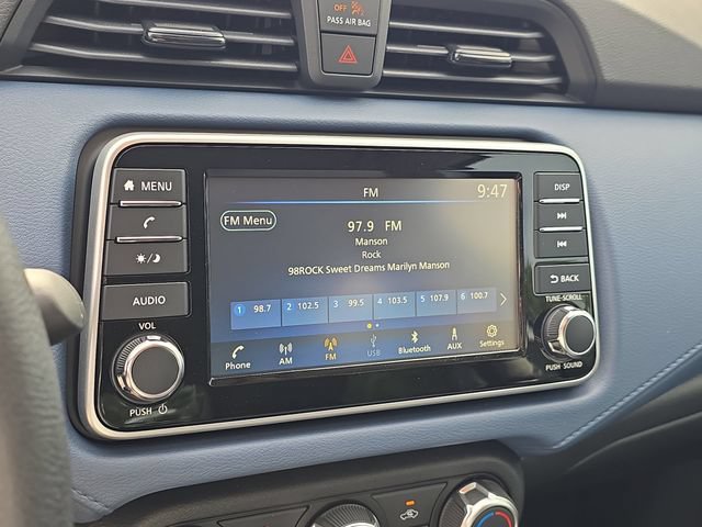 New 2025 Nissan Versa SV w/ Trunk Package FWD image 22
