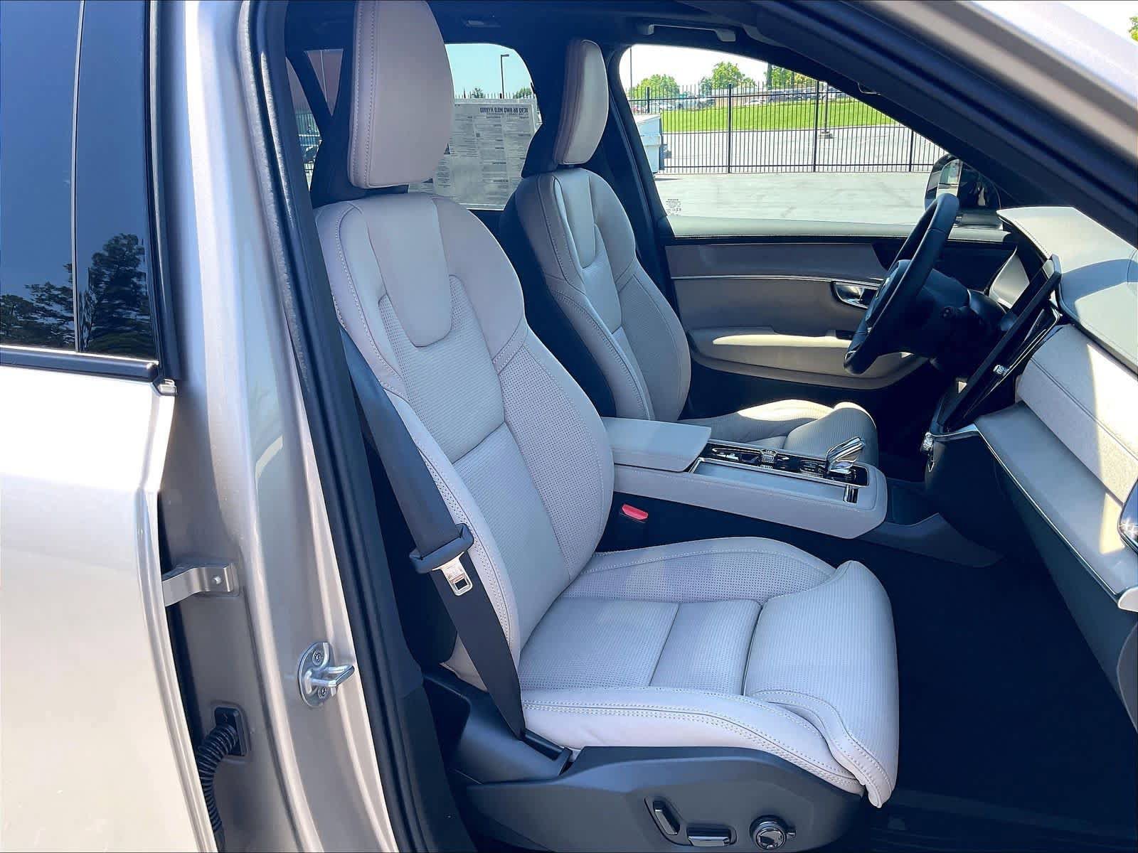 New 2026 Volvo XC90 B6 Ultra AWD/4WD image 32
