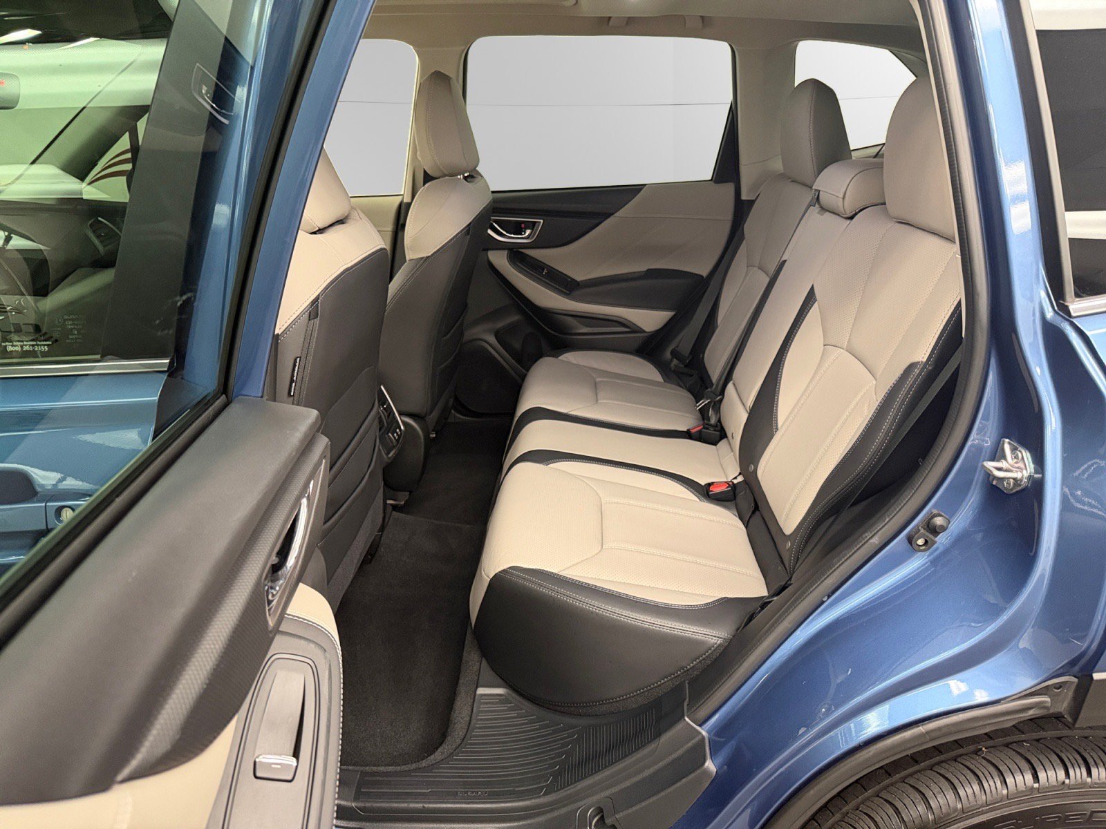 Used 2023 Subaru Forester Limited AWD/4WD image 13
