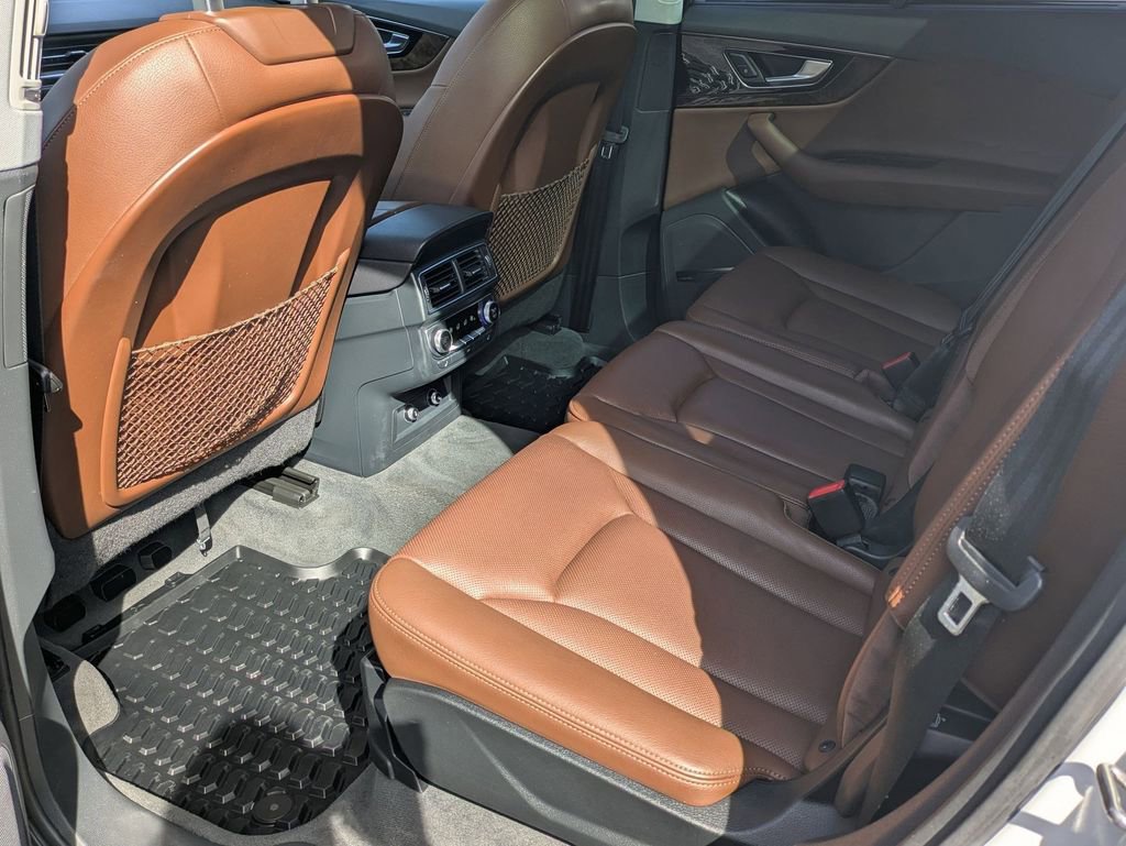 Used 2018 Audi Q7 3.0T Prestige image 27