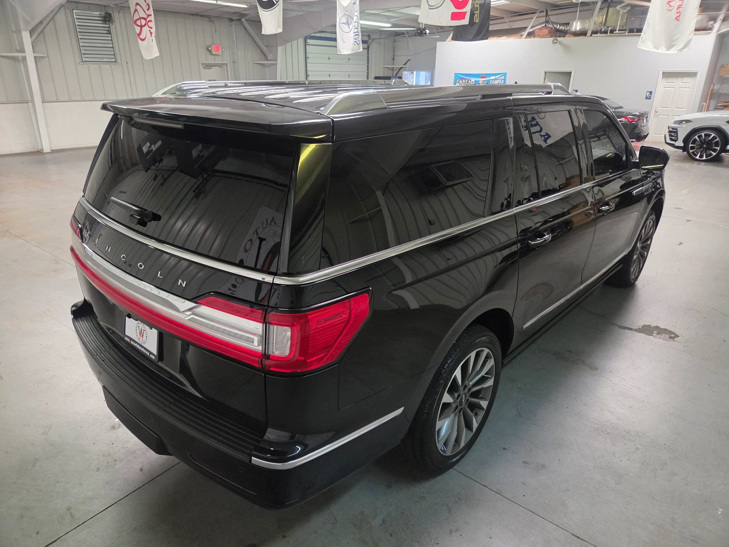 Used 2021 Lincoln Navigator L Reserve RWD image 7