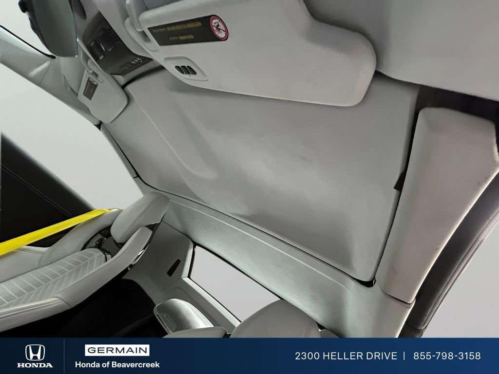 Used 2023 Chevrolet Corvette Stingray Premium Conv w/ Z51 Performance Package image 32