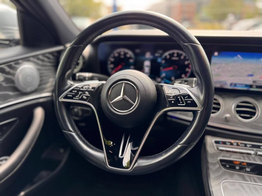 Used 2021 Mercedes-Benz E 350 4MATIC Sedan image 28
