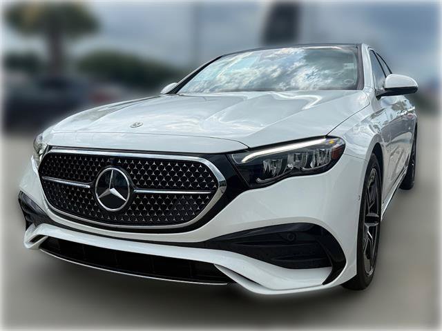 Used 2024 Mercedes-Benz E 350 4MATIC Sedan image 3