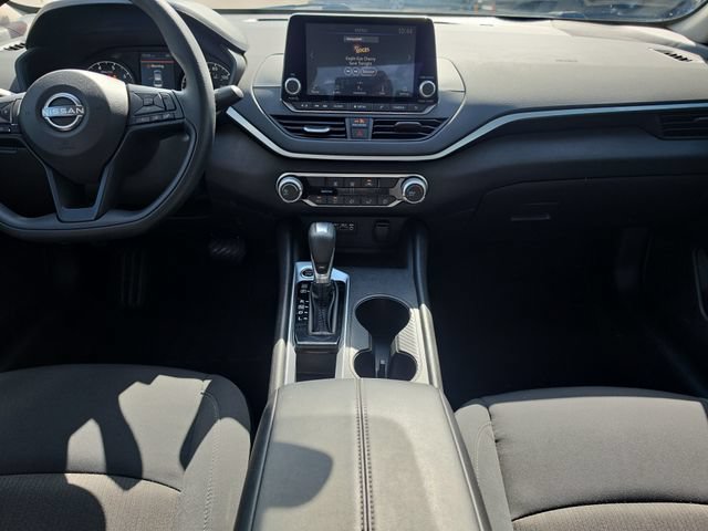 Certified 2025 Nissan Altima 2.5 S FWD image 14