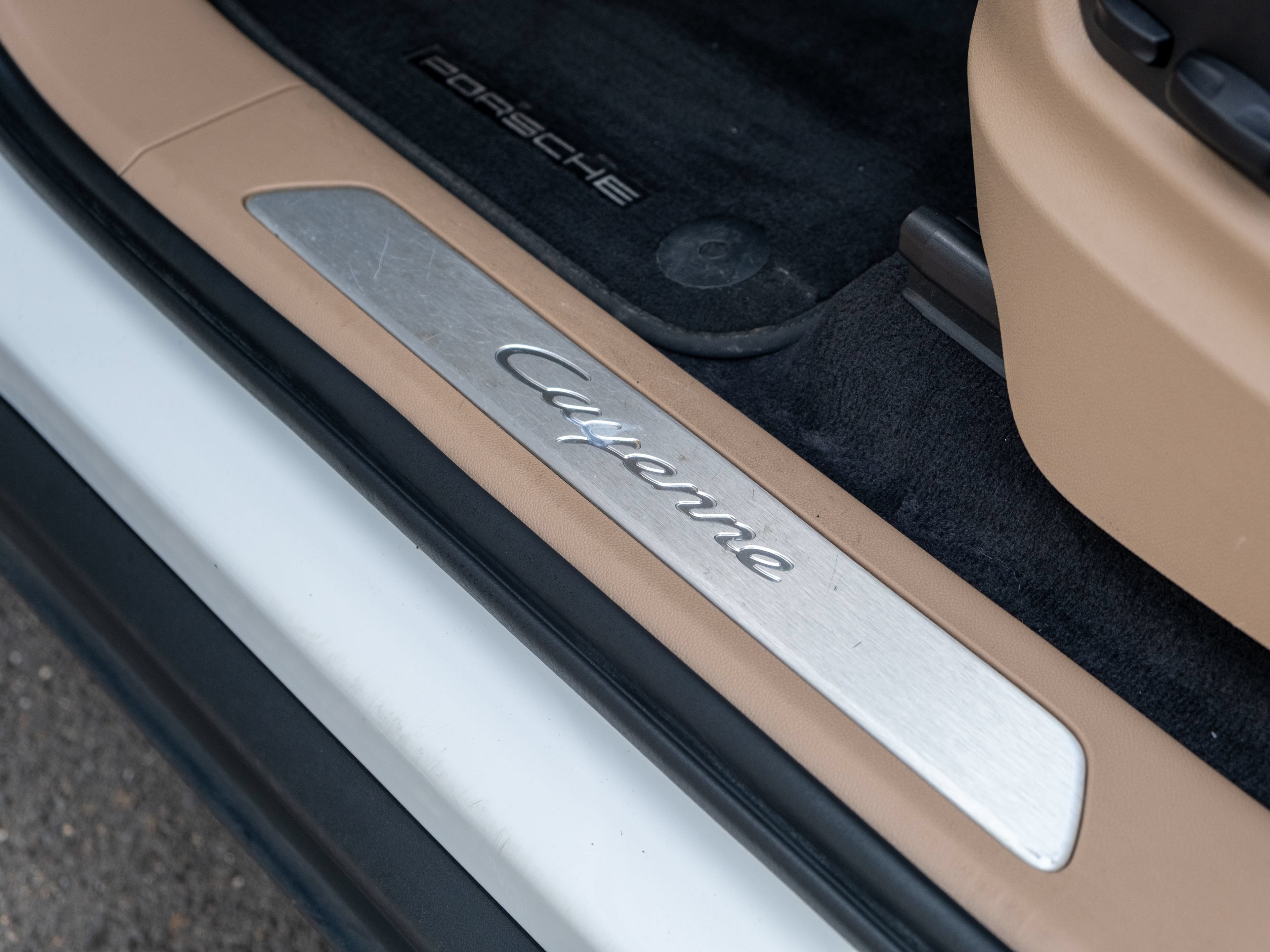 Certified 2023 Porsche Cayenne AWD/4WD image 42