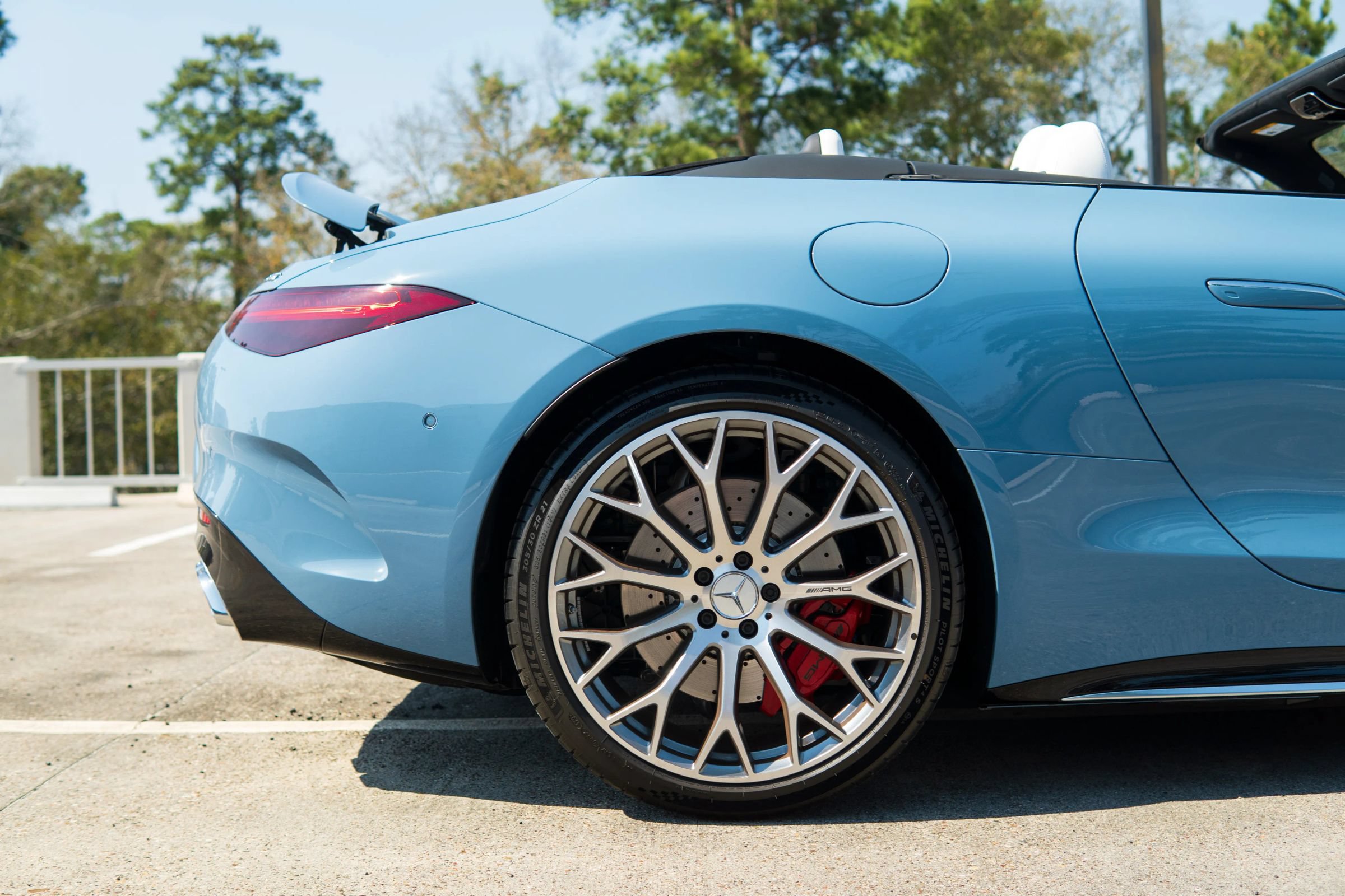 Used 2025 Mercedes-Benz SL 55 AMG 4MATIC image 33